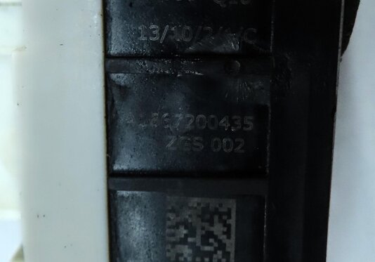 Thumbnail 6: 12-20 MERCEDES B GL GLC GLA ML (W166 W242 X166) RIGHT FRONT PASSENGER DOOR LATCH
