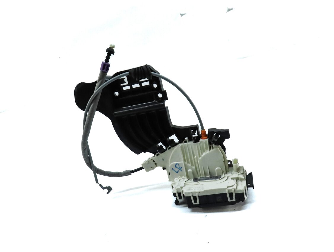 Thumbnail 2: 11-19 MERCEDES B CLA CLS E GL GLA ML (W166 W212 X166 X204) LEFT REAR DOOR LATCH