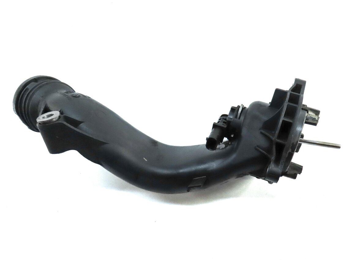 Thumbnail 6: 2013 MERCEDES GL450 (X166) 4.6L TURBO M278 ENGINE THERMOSTAT HOUSING 2782000815
