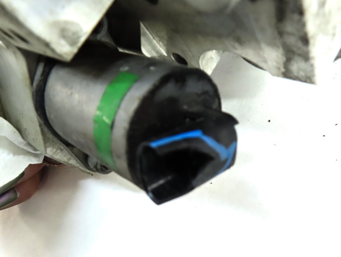 Thumbnail 8: 2013 MERCEDES GL450 X166 FRONT ACTIVE SWAY BARD HYDRAULIC VALVE BLOCK 1663201158