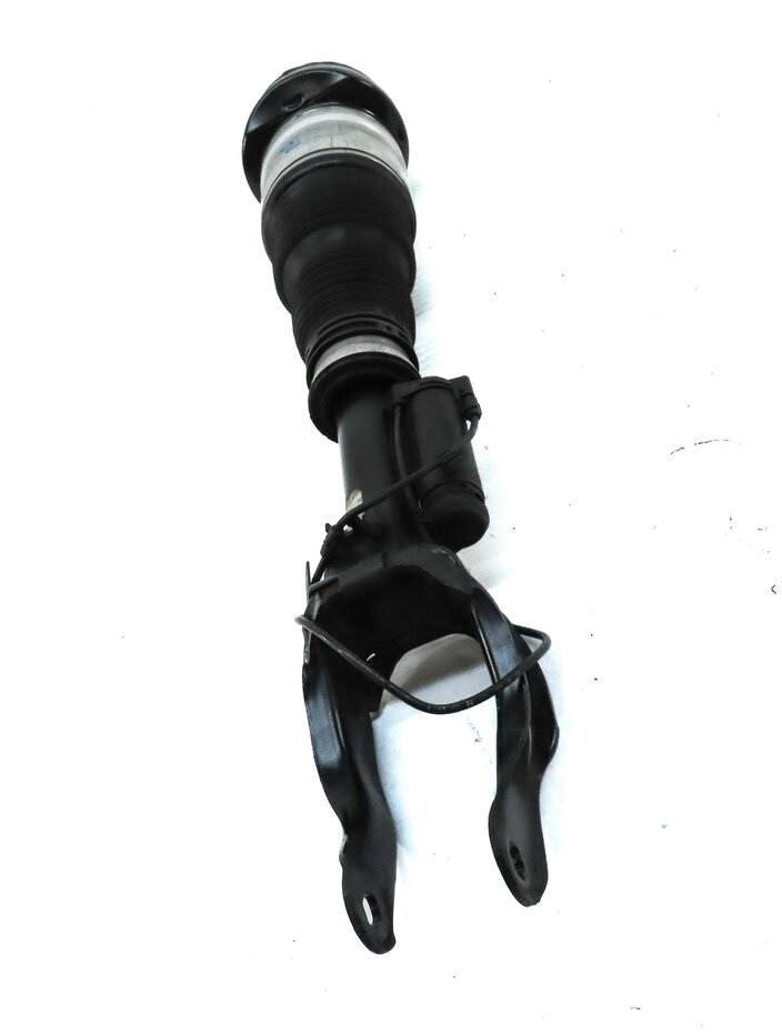 Thumbnail 3: 12-19 MERCEDES GL350 GL450 GL550 ML550 (W166 X166) RIGHT FRONT ADAPTIVE SHOCK