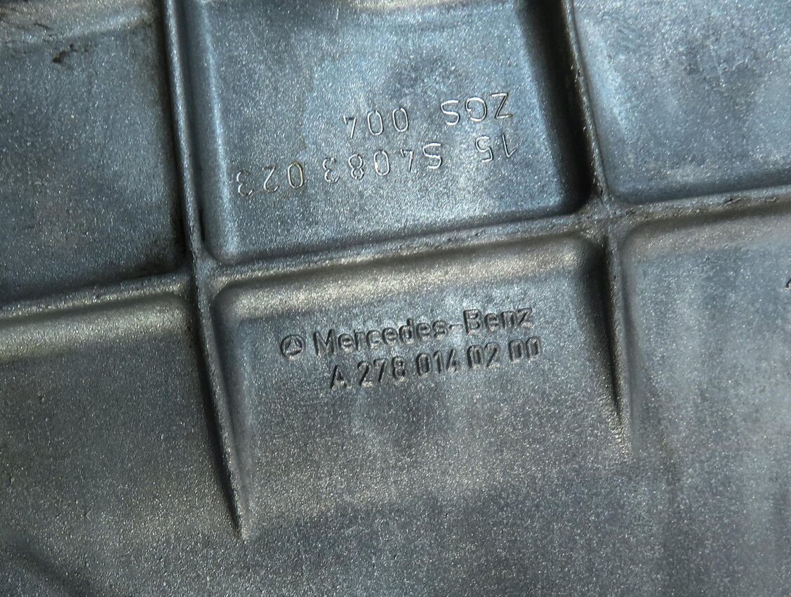 Thumbnail 9: 2012-2020 MERCEDES E550 GL450 GL550 ML550 SL550 CLS550 - 4.6L V8 UPPER OIL PAN