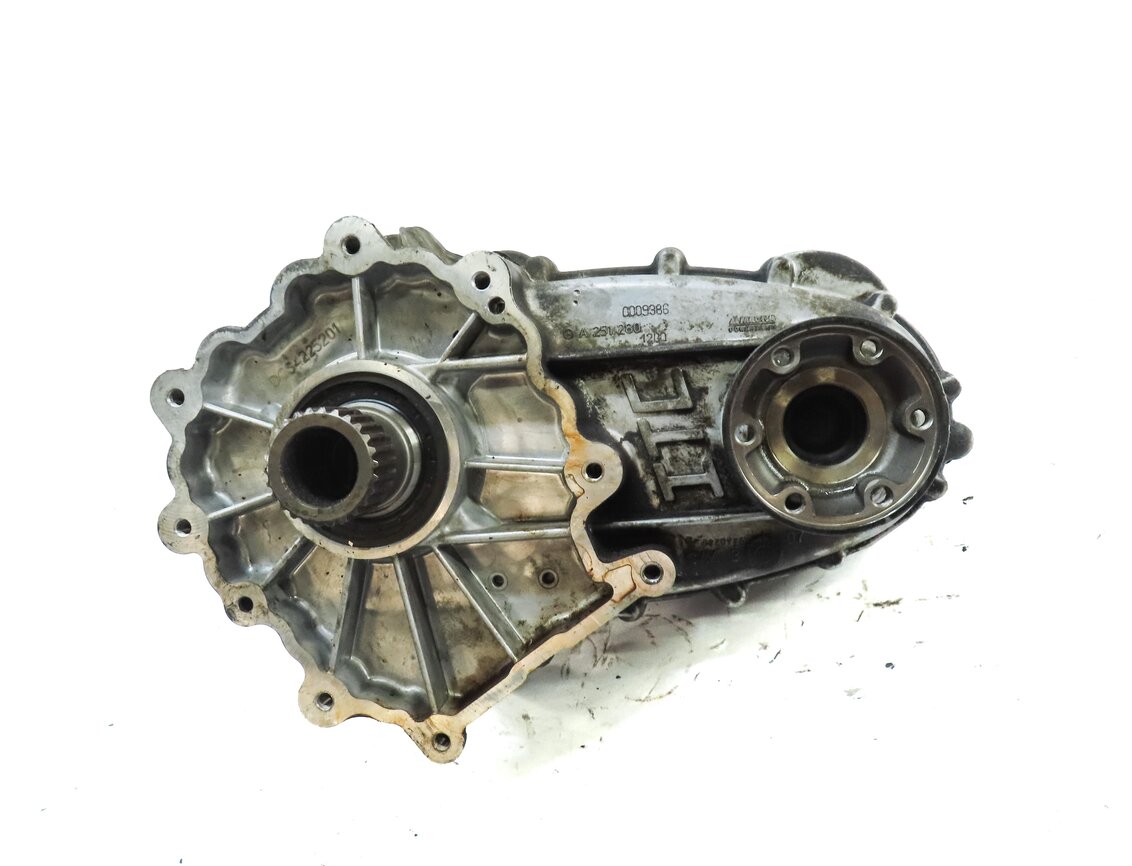 Thumbnail 2: 2006-2012 MERCEDES GL ML R CLASS (W164 W251 X164) FRONT TRANSFER CASE ASSEMBLY