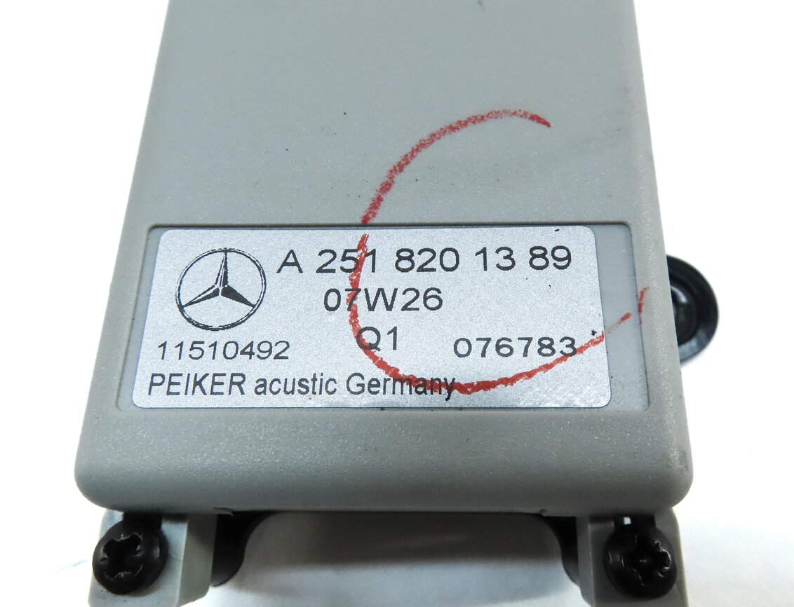 Thumbnail 4: 08-09 MERCEDES GL320 GL450 GL550 ML320 ML350 (X164 W164) RADIO ANTENNA AMPLIFIER