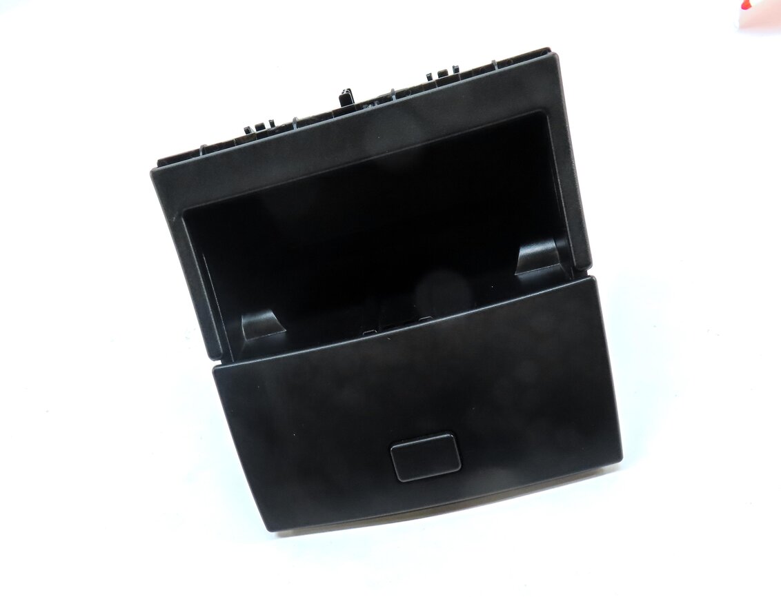 Thumbnail 3: 2008 MERCEDES ML CLASS (W164) REAR CENTER CONSOLE ASH TRAY ASSEMBLY (BLACK)