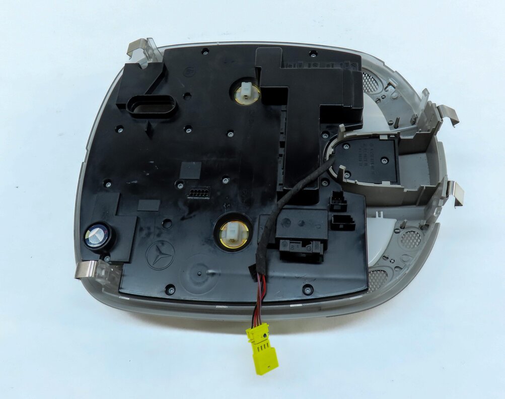 Thumbnail 5: 2008 MERCEDES ML CLASS (W164) FRONT ROOF PRIMARY DOME LIGHT ASSEMBLY (GRAY)