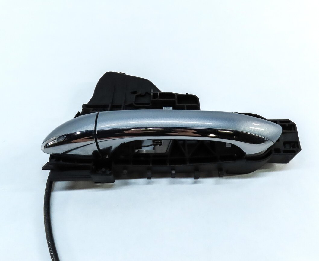 Thumbnail 4: 2008 MERCEDES ML CLASS (W164) REAR LEFT OUTSIDE DOOR HANDLE (LASURITE BLUE)
