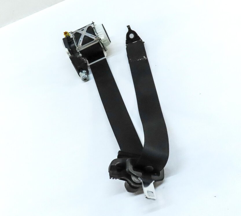 Thumbnail 3: 2008 MERCEDES ML CLASS (W164) REAR RIGHT SECOND ROW SEATBELT RETRACTOR (BLACK)