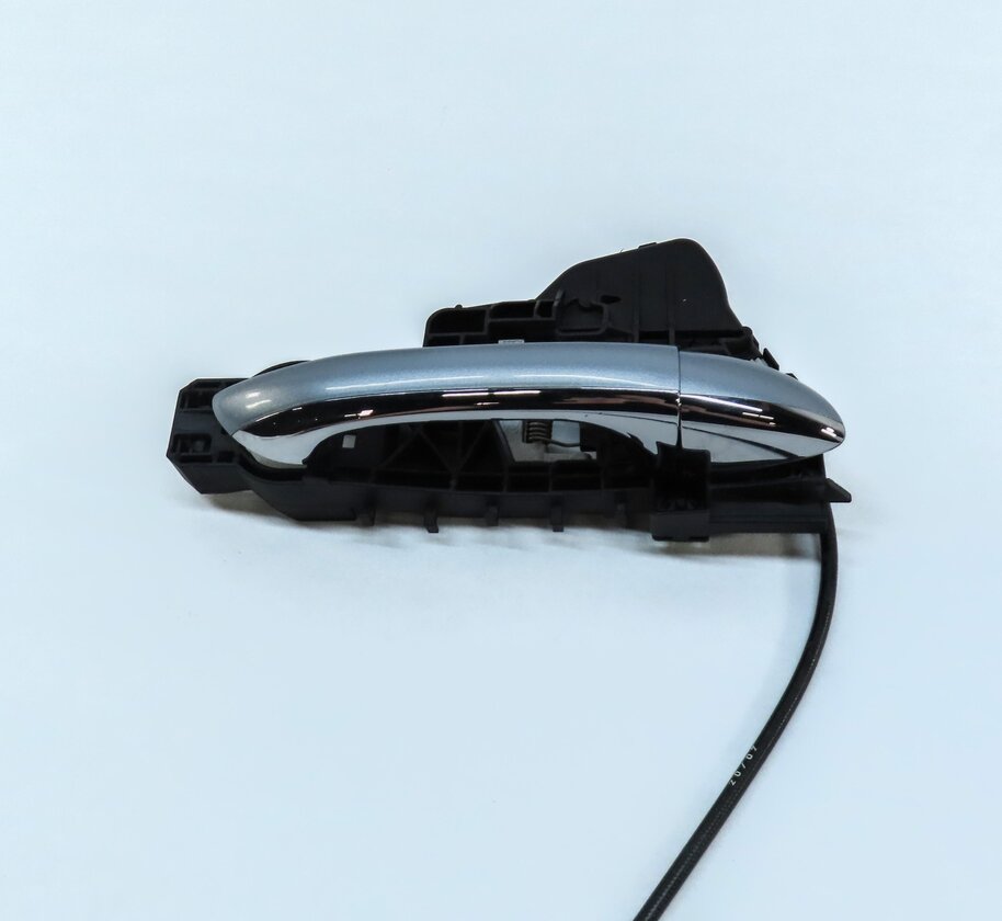 Thumbnail 4: 2008 MERCEDES ML CLASS (W164) REAR RIGHT OUTSIDE DOOR HANDLE (LASURITE BLUE)