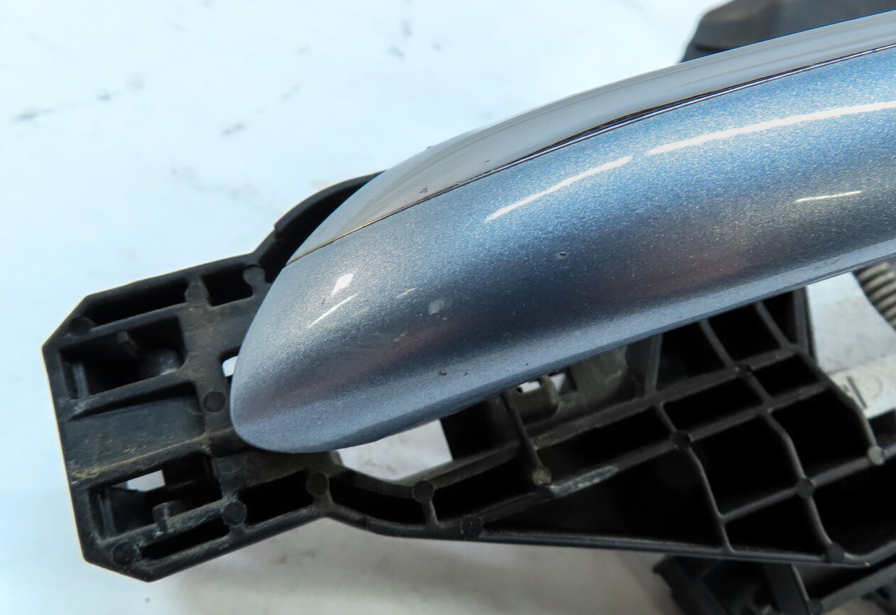 Thumbnail 6: 2008 MERCEDES ML CLASS (W164) FRONT LEFT DRIVER OUTSIDE DOOR HANDLE (BLUE)