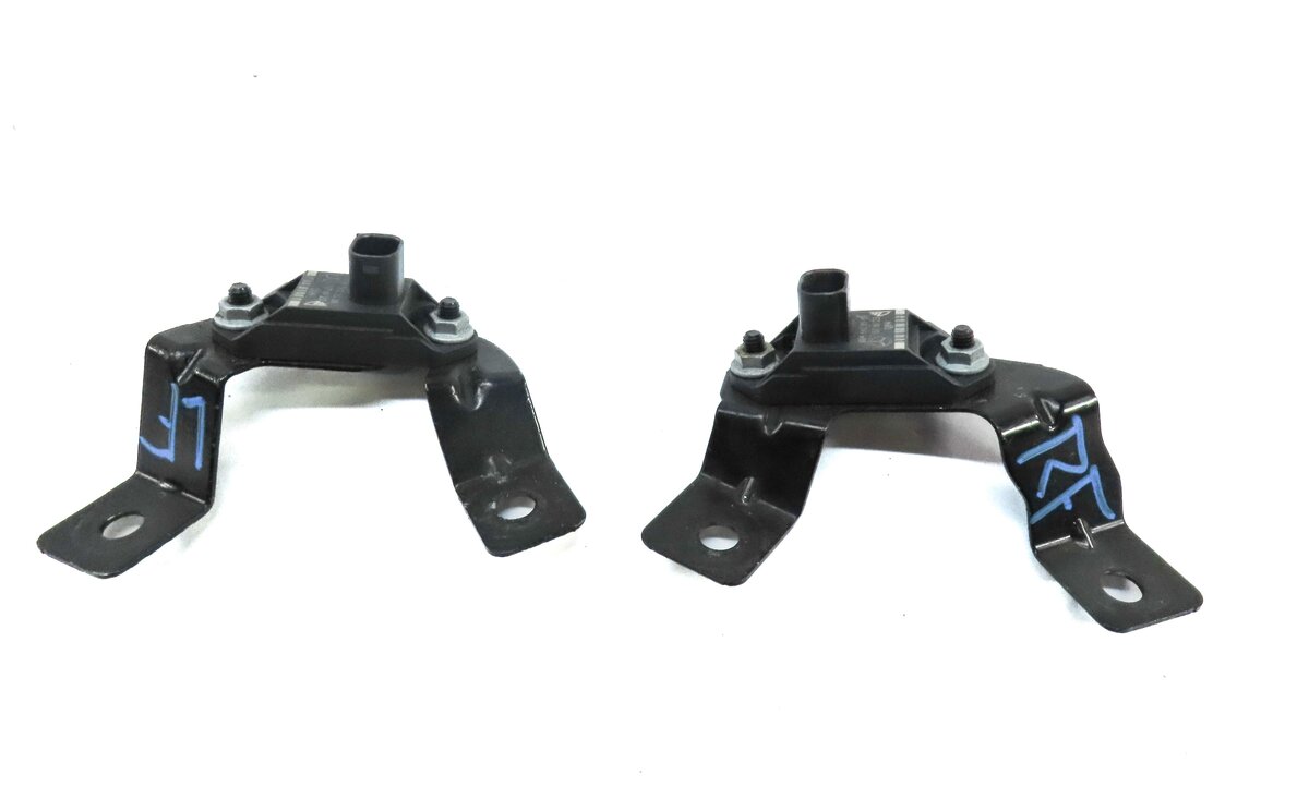 Thumbnail 5: 2008 MERCEDES ML CLASS (W164) VERTICAL ACCELERATION SUSPENSION SENSOR SET 2