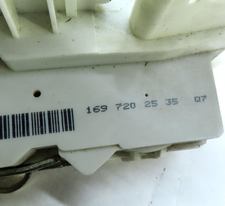 Thumbnail 7: 06-12 MERCEDES GL320 GL450 GL550 GL350 ML350 ML320 ML500 - LEFT FRONT DOOR LATCH