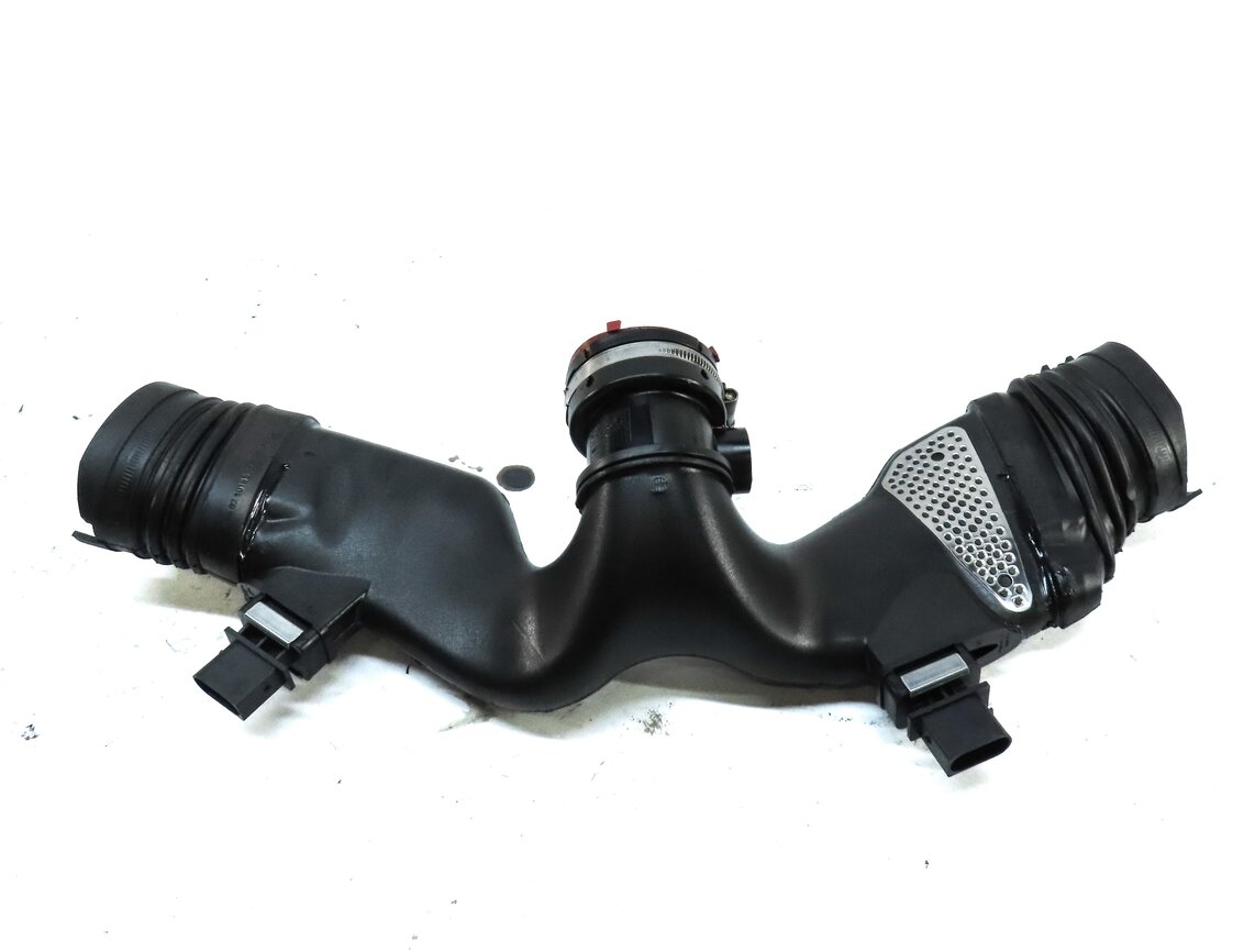Thumbnail 6: 2008 ML CLASS (W164) 3.0L OM642 DIESEL AIR INTAKE DUCT w/ MASS AIR FLOW SENSORS
