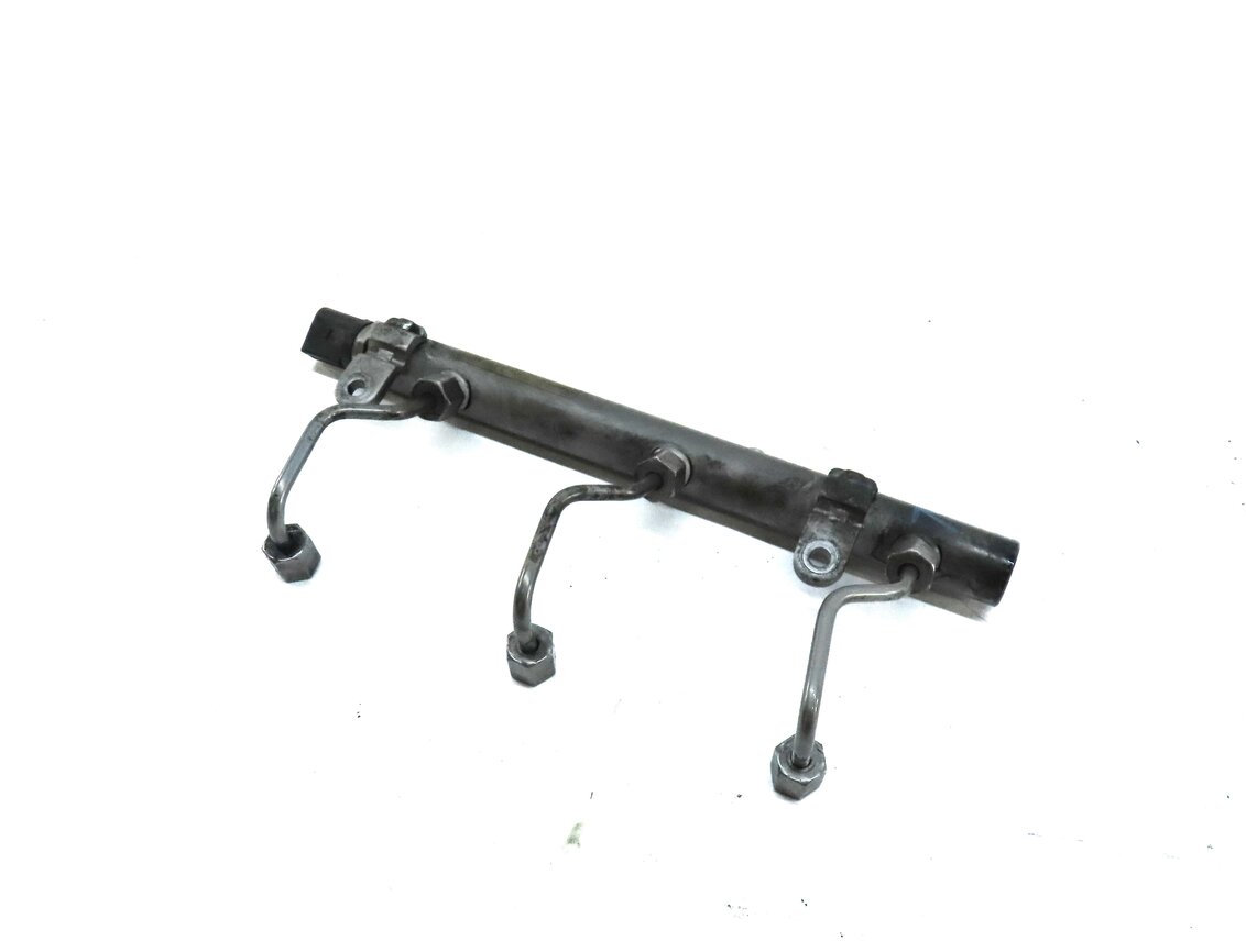 2008 MERCEDES ML CLASS (W164) 3.0L OM642 DIESEL ENGINE RIGHT FUEL RAIL w/ LINES