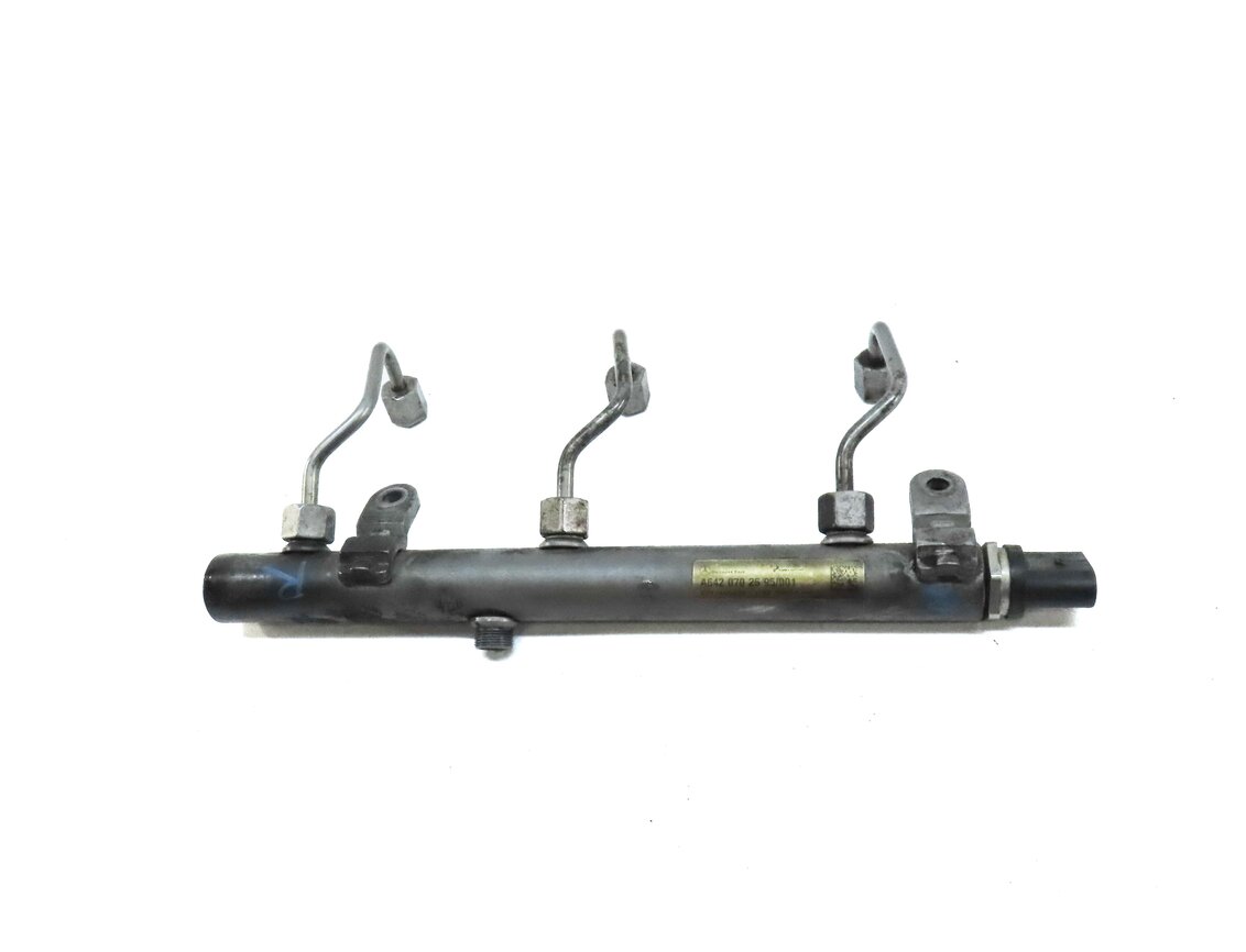 Thumbnail 4: 2008 MERCEDES ML CLASS (W164) 3.0L OM642 DIESEL ENGINE RIGHT FUEL RAIL w/ LINES