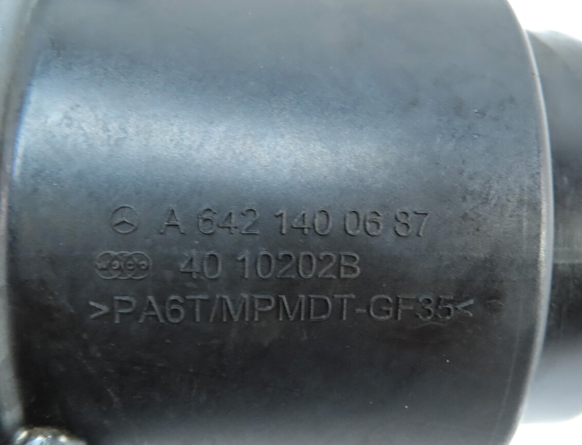 Thumbnail 7: 2008 MERCEDES ML CLASS W164 3.0L OM642 DIESEL ENGINE INTERCOOLER PIPE DAMPER BOX