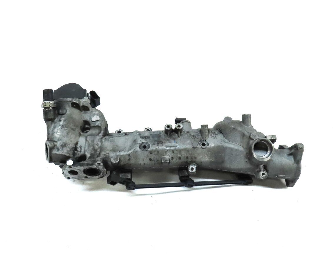 Thumbnail 2: 07-09 MB E320 GL320 ML320 R320 (X164 W164 W251) 3.0L OM642 DIESEL LEFT MANIFOLD