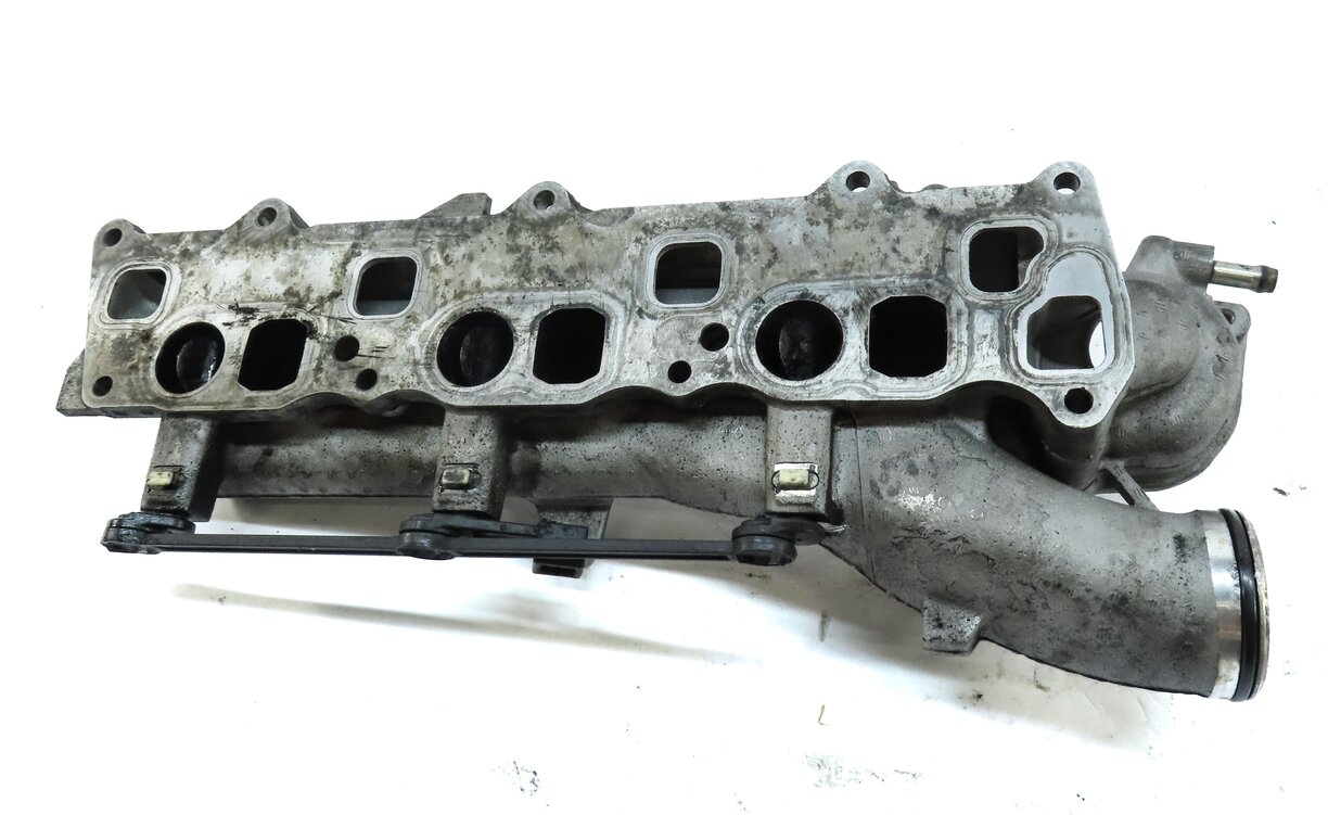 Thumbnail 7: 07-09 MB E320 GL320 ML320 R320 (X164 W164 W251) 3.0L OM642 DIESEL RIGHT MANIFOLD