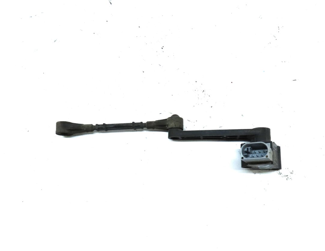 Thumbnail 4: 2010 RANGE ROVER SPORT (L320) REAR RIGHT SIDE SUSPENSION HEIGHT LEVEL SENSOR