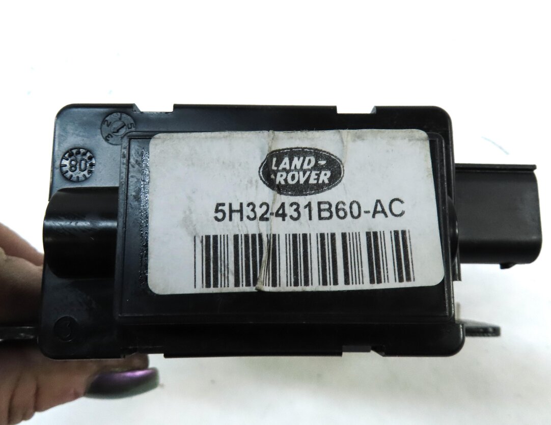 Thumbnail 7: 2010 RANGE ROVER SPORT (L320) REAR TRUNK HATCH GLASS UPPER LOCK LATCH ACTUATOR