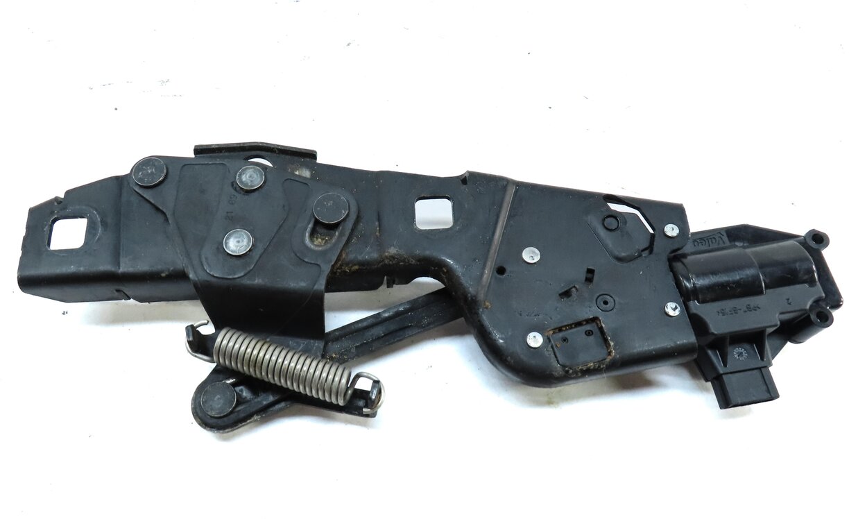 Thumbnail 6: 2010 RANGE ROVER SPORT (L320) REAR TRUNK HATCH GATE LOWER STRIKER PLATE ACTUATOR