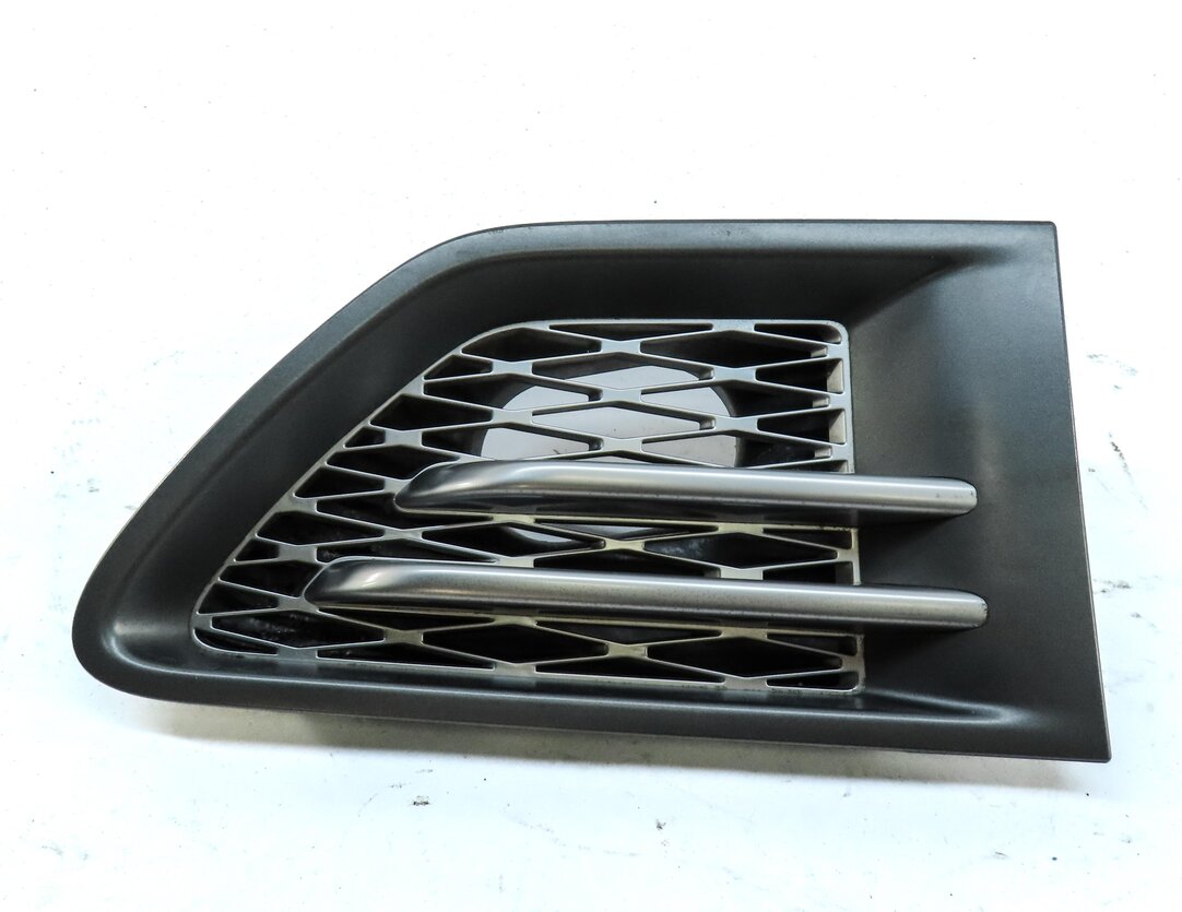 Thumbnail 4: 2010 RANGE ROVER SPORT (L320) FRONT RIGHT PASSENGER FENDER GRILLE TRIM AIR VENT