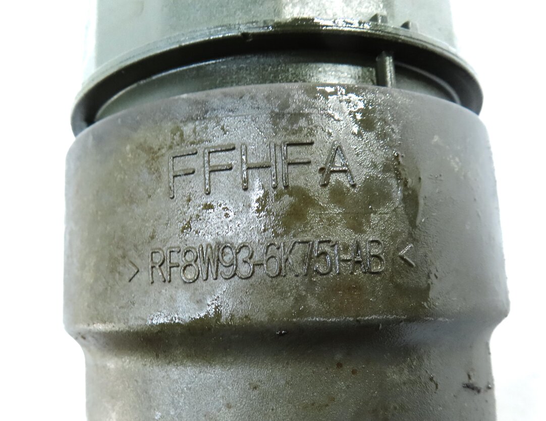 Thumbnail 6: 2010 RANGE ROVER SPORT (L320) 5.0L SUPERCHARGED ENGINE OIL FILTER HOUSING