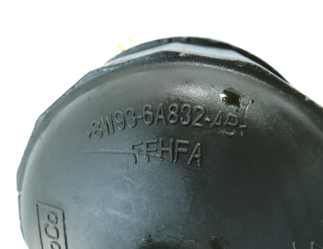 Thumbnail 7: 2010 RANGE ROVER SPORT (L320) 5.0L SUPERCHARGED ENGINE OIL FILTER HOUSING