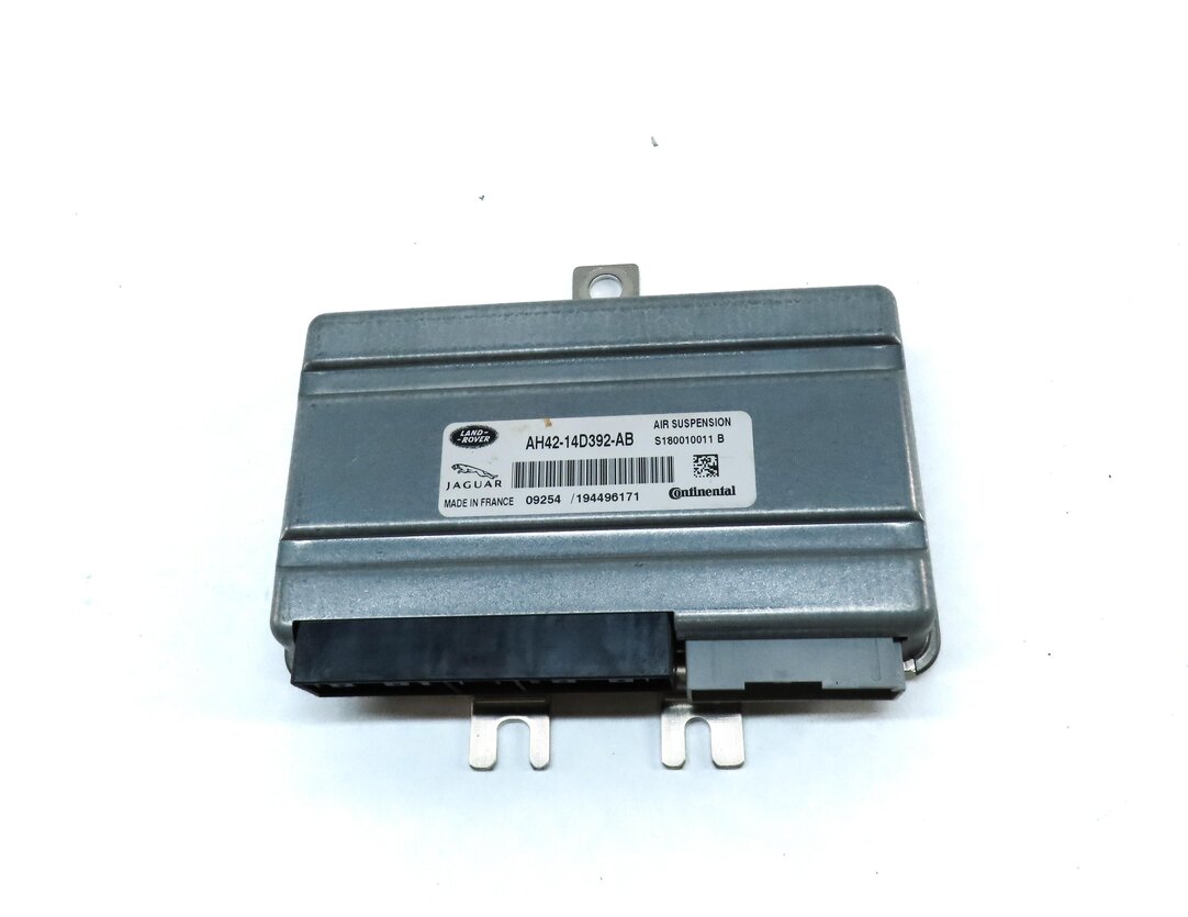 Thumbnail 2: 2010 RANGE ROVER SPORT (L320) AIR SUSPENSION COMPRESSOR CONTROL MODULE (HITACHI)