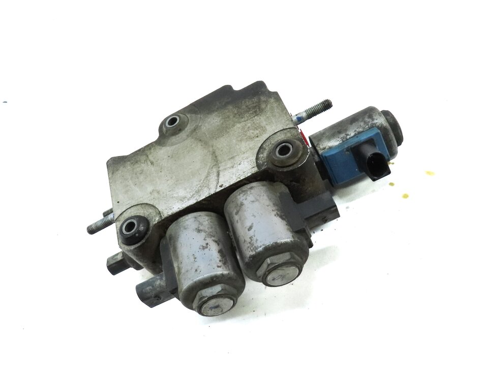 Thumbnail 3: 2010 RANGE ROVER SPORT (L320) SUPER ARC ACTIVE ROLL SUSPENSION VALVE BLOCK