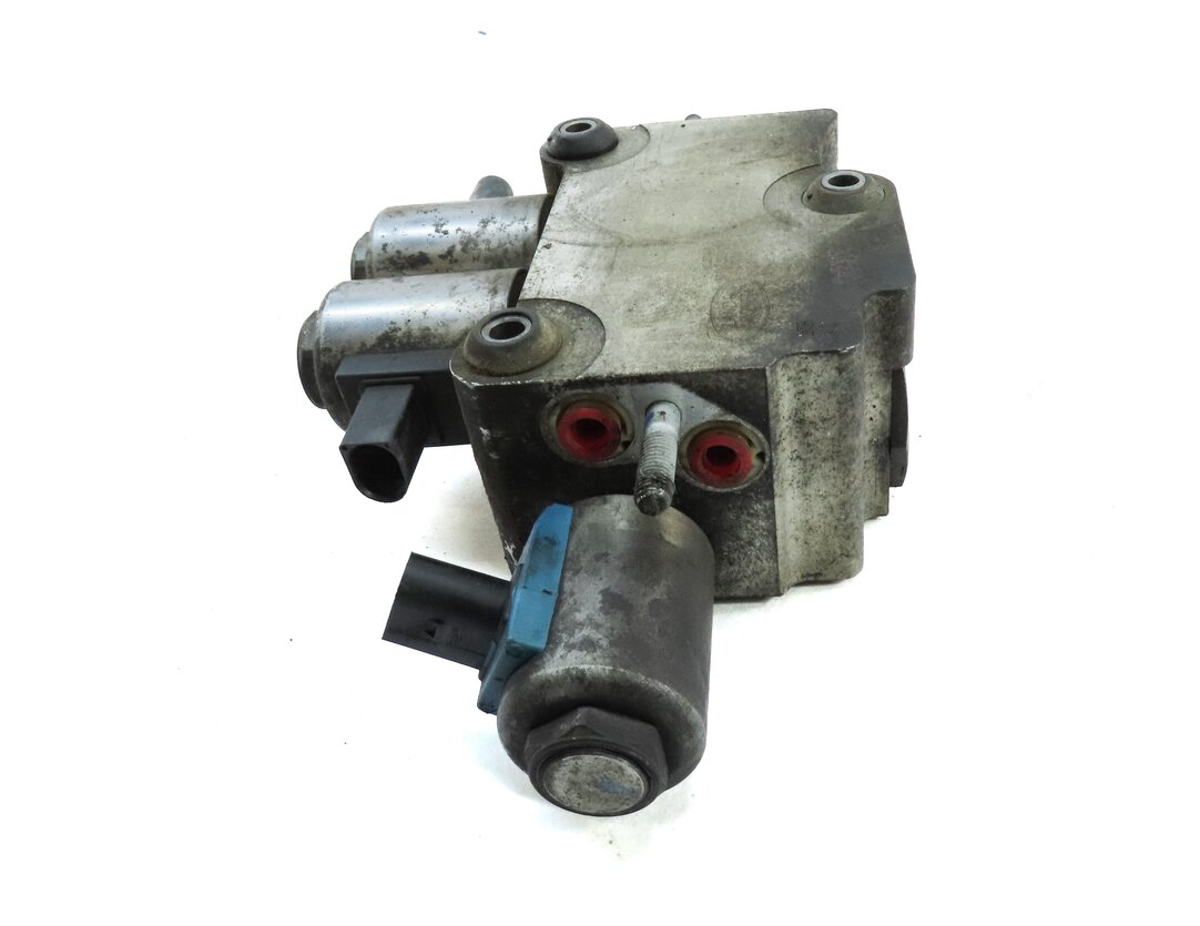 Thumbnail 4: 2010 RANGE ROVER SPORT (L320) SUPER ARC ACTIVE ROLL SUSPENSION VALVE BLOCK