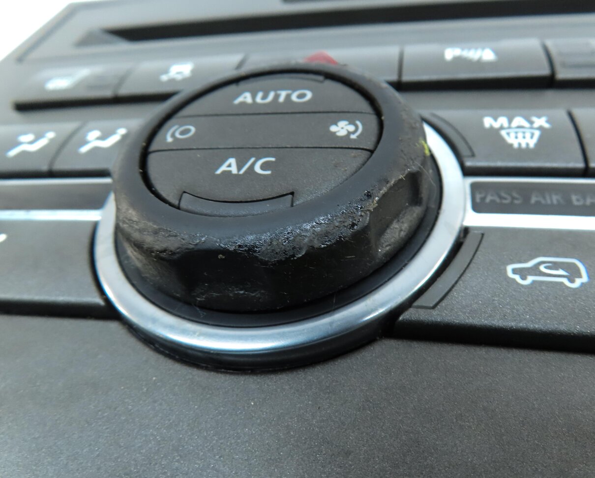 Thumbnail 10: 10-16 LR4 / RANGE ROVER SPORT (L320) FRONT HEATER A/C TEMPERATURE CONTROL PANEL