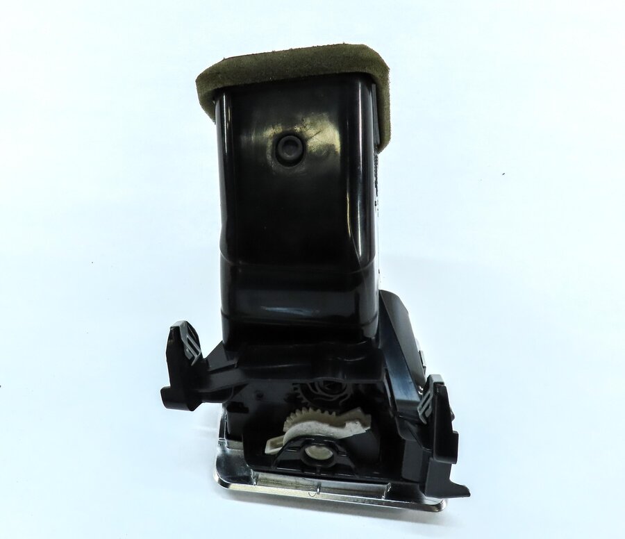 Thumbnail 5: 2010 RANGE ROVER SPORT (L320) FRONT RIGHT OUTER DASH HEATER A/C AIR VENT