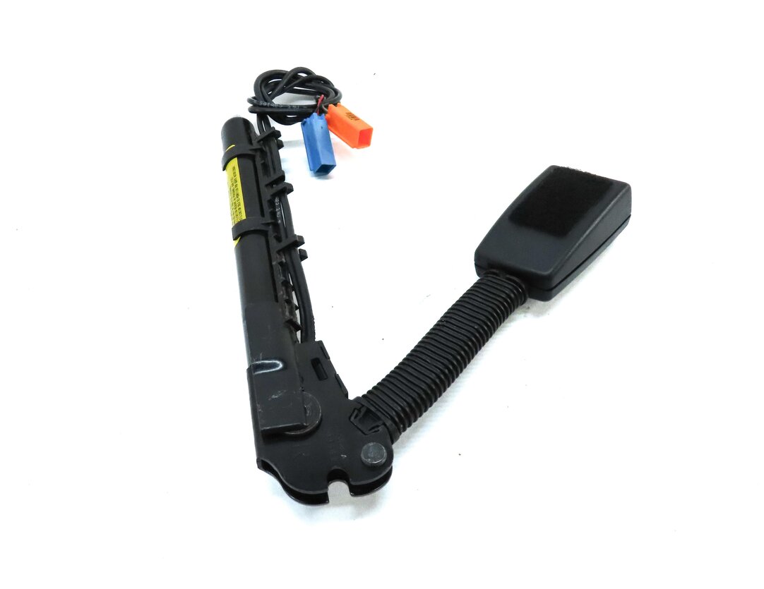 Thumbnail 4: 2008-2016 LR3 LR4 / RANGE ROVER SPORT (L320) RIGHT PASSENGER SEATBELT RECEIVER