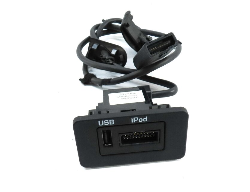 Thumbnail 2: 2010 RANGE ROVER SPORT (L320) AUXILIARY AUDIO USB i-POD INTERFACE MODULE PORT