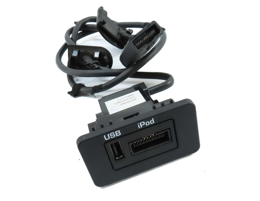 Thumbnail 3: 2010 RANGE ROVER SPORT (L320) AUXILIARY AUDIO USB i-POD INTERFACE MODULE PORT