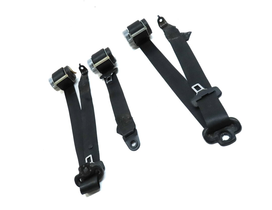 Thumbnail 3: 2010 RANGE ROVER SPORT (L320) REAR SEAT LEFT CENTER RIGHT SEATBELT RETRACTOR SET