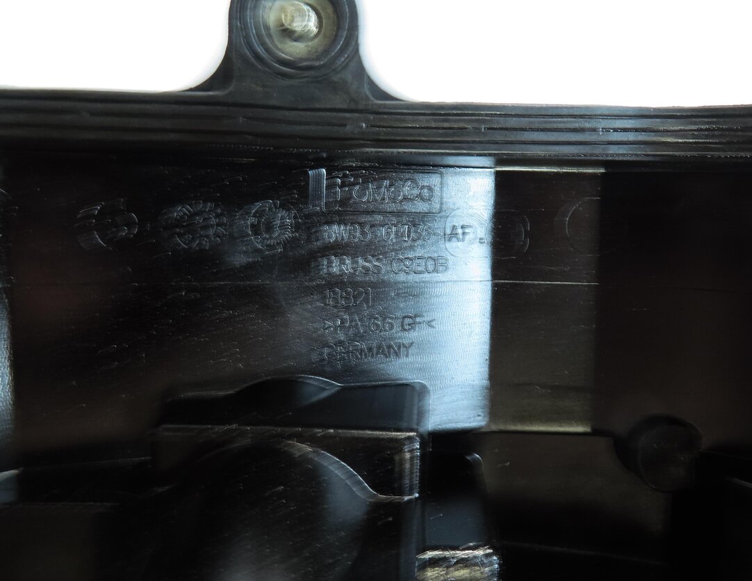 Thumbnail 8: 10-18 RANGE ROVER SPORT (L320 L322 L494 L405) 5.0L V8 - RIGHT ENGINE VALVE COVER