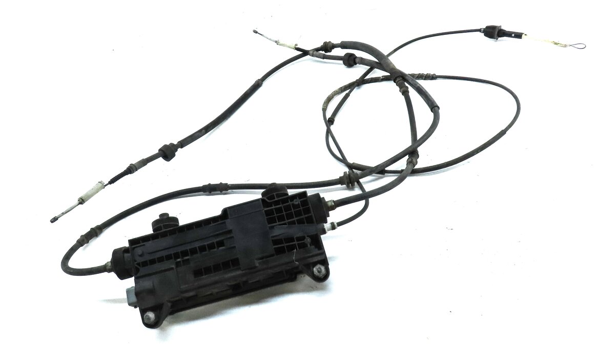 Thumbnail 3: 2010 RANGE ROVER SPORT (L320) EMERGENCY PARKING BRAKE ACTUATOR MOTOR w/ CABLES