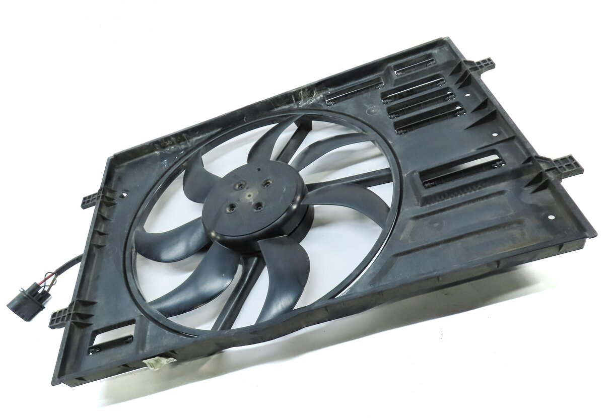 Thumbnail 3: 2015-2016 AUDI A3 (8V) 2.0L TURBO ENGINE - RADIATOR COOLING FAN ASSEMBLY