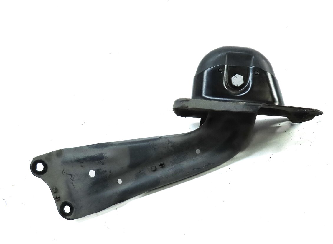 Thumbnail 3: 2015-2019 AUDI VW GOLF / A3 S3 RS3 TT (8V MK3) RIGHT PASSENGER REAR TRAILING ARM