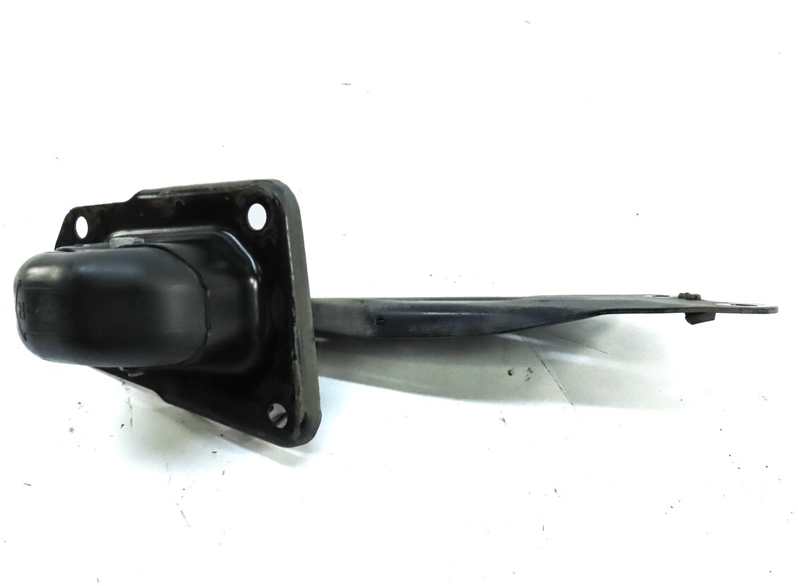 Thumbnail 4: 2015-2019 AUDI VW GOLF / A3 S3 RS3 TT (8V MK3) RIGHT PASSENGER REAR TRAILING ARM