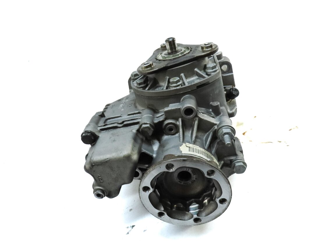 Thumbnail 2: 2016-2018 AUDI A3 (8V) QUATTRO AWD FRONT TRANSFER CASE ANGLE GEAR DRIVE