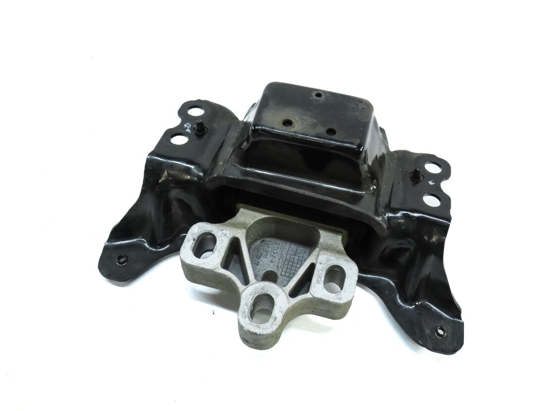 2015 AUDI A3 (8V) 2.0L TURBO CNTC LEFT SIDE ENGINE MOTOR MOUNT 5Q0199555AD