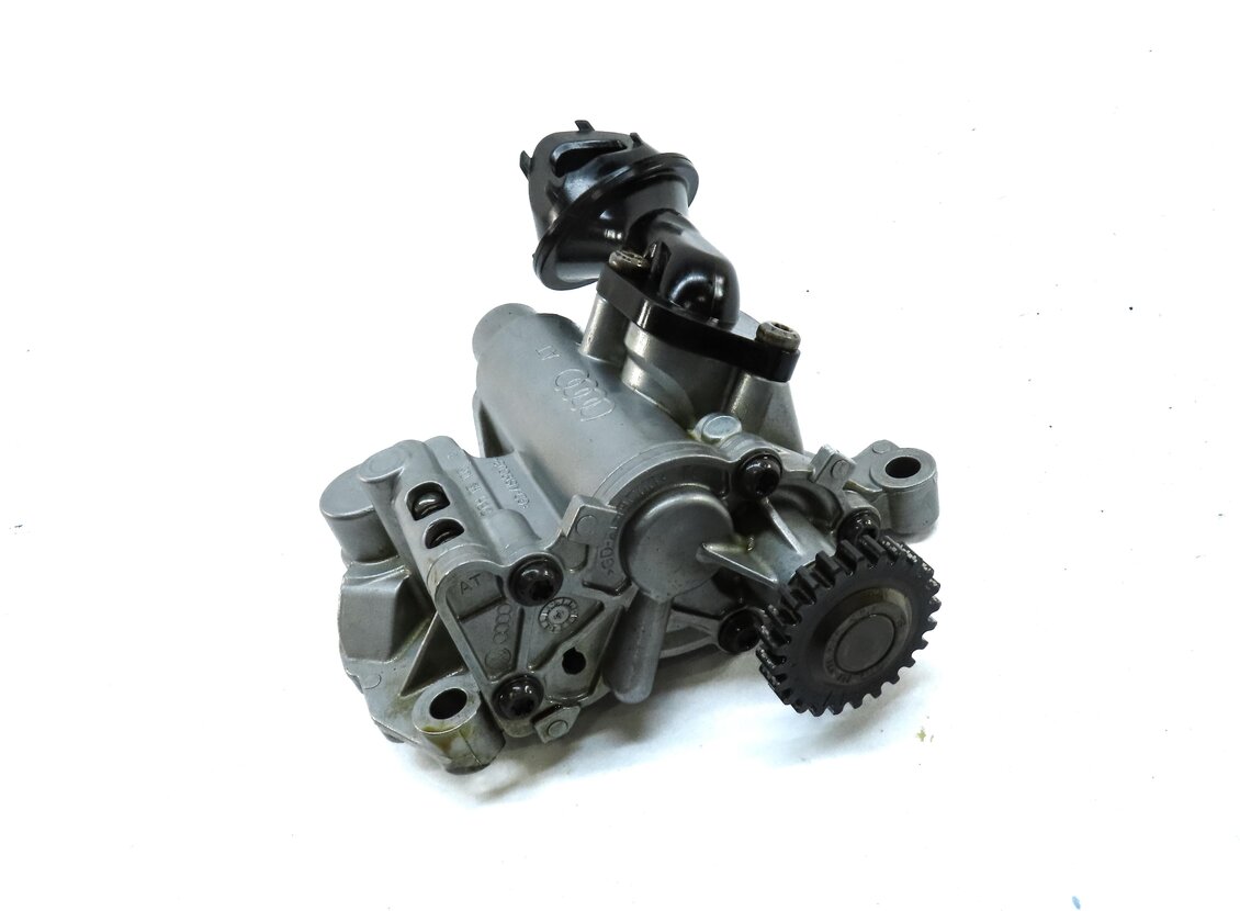 Thumbnail 3: 2015 AUDI A3 (8V) 2.0L TURBO CNTC ENGINE OIL PUMP w/ PICKUP TUBE 06H115105