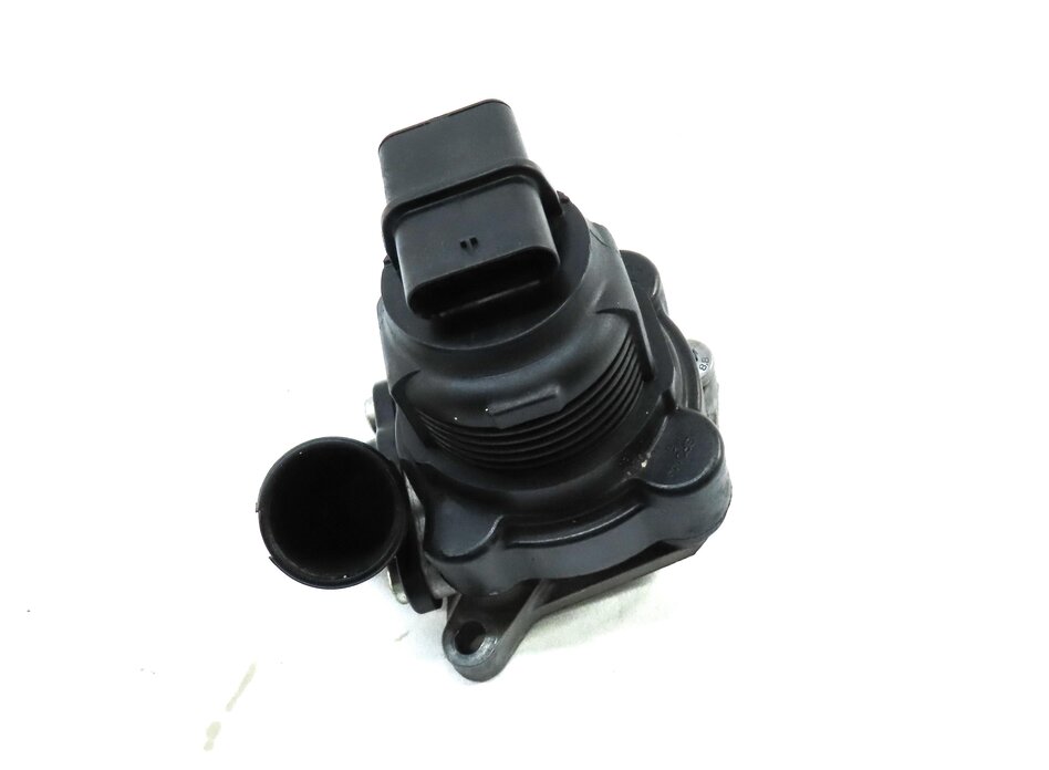 Thumbnail 3: 2015 AUDI A3 8V 2.0L TURBO CNTC ENGINE EGR EXHAUST GAS RECIRCULATION CHECK VALVE