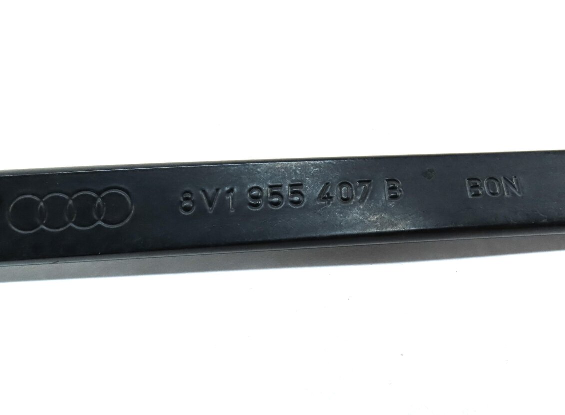 Thumbnail 5: 2015-2020 AUDI A3 S3 RS3 (8V 8Y) FRONT LEFT & RIGHT WINDSHIELD WIPER ARM SET-2