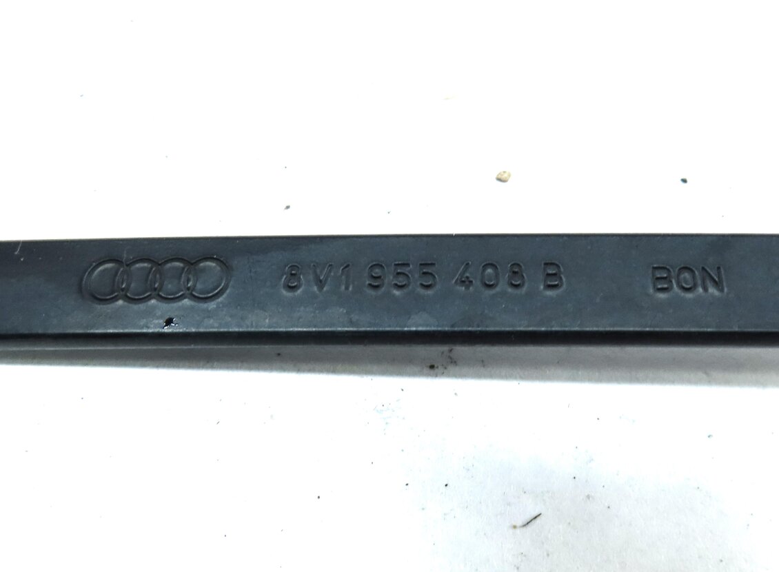 Thumbnail 6: 2015-2020 AUDI A3 S3 RS3 (8V 8Y) FRONT LEFT & RIGHT WINDSHIELD WIPER ARM SET-2
