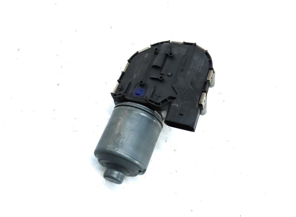 2015-2018 AUDI A3 S3 RS3 (8V) SEDAN / CONVERTIBLE - FRONT WINDSHIELD WIPER MOTOR