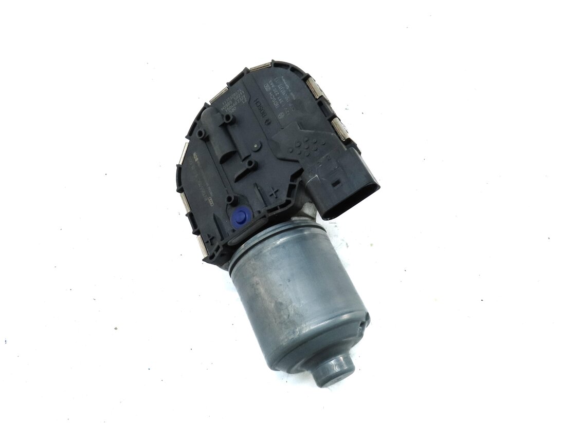 Thumbnail 3: 2015-2018 AUDI A3 S3 RS3 (8V) SEDAN / CONVERTIBLE - FRONT WINDSHIELD WIPER MOTOR